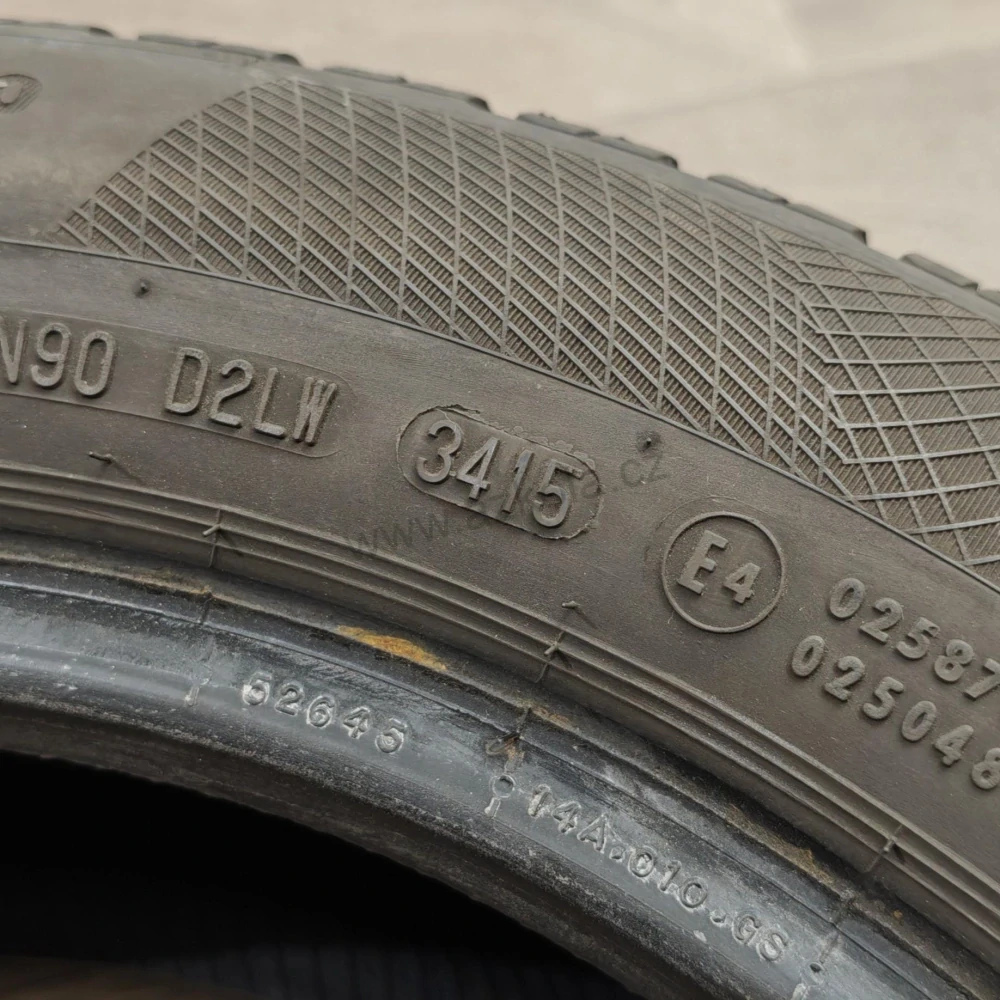 Zimní pneumatiky 185/60 R15 Continental č. AP992