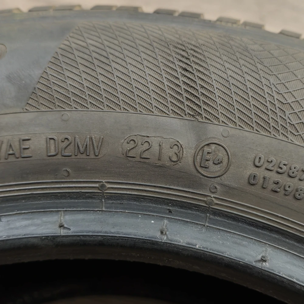 Zimní pneumatiky 195/65 R15 Continental č. AP1003
