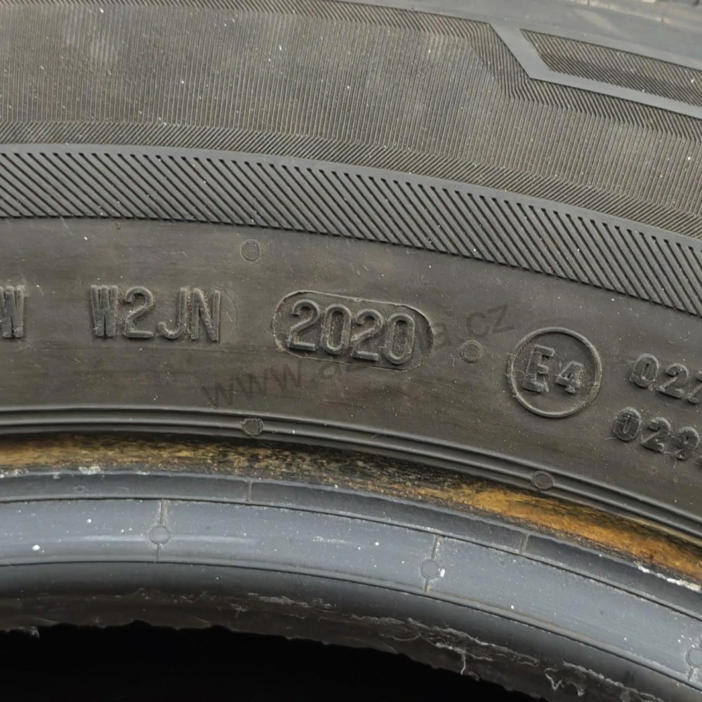 Zimní pneumatiky 205/60 R16 Barum č. AP1007
