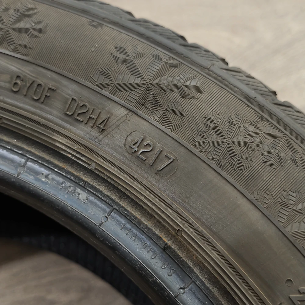 Zimní pneumatiky 205/55 R16 Semperit č. AP1010