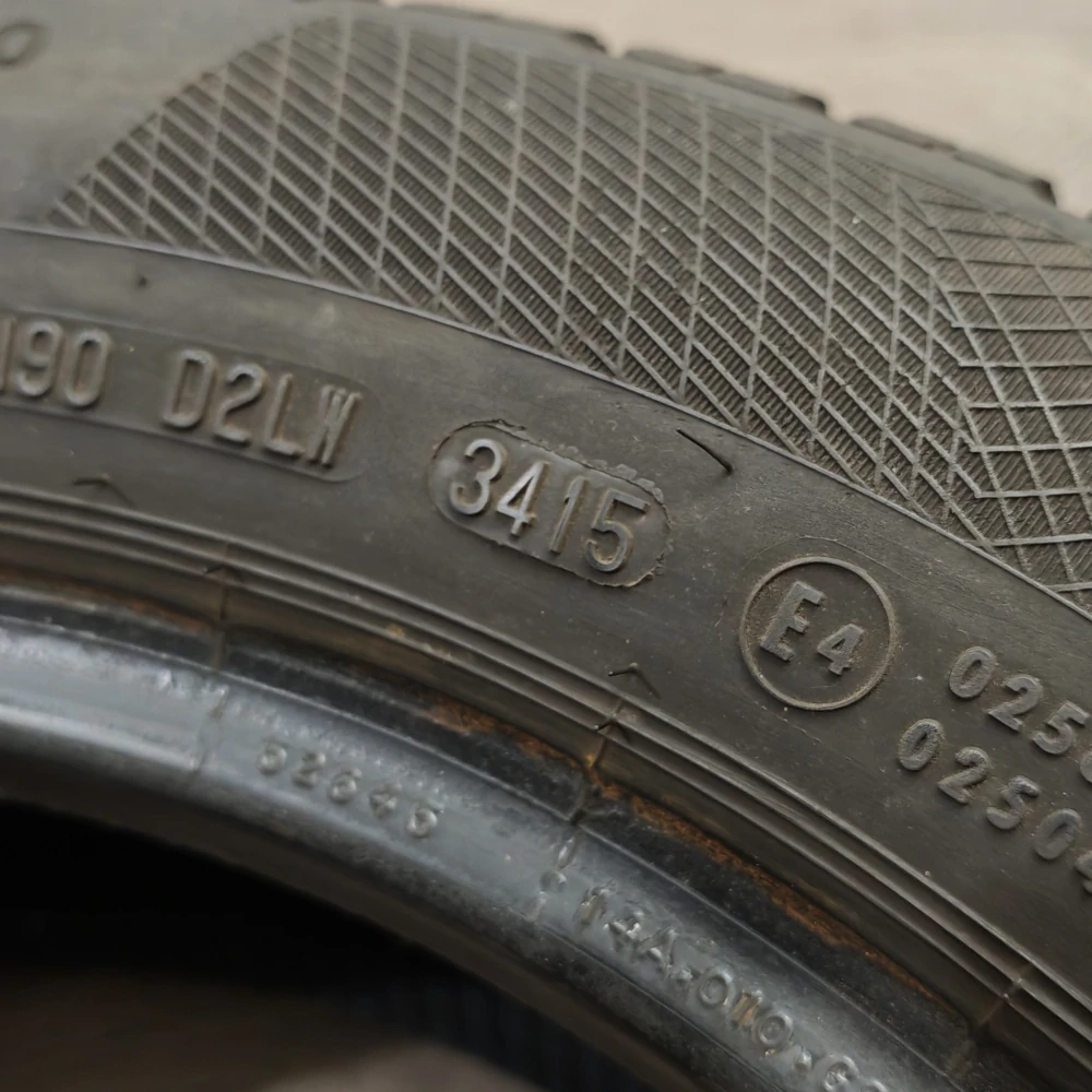 Zimní pneumatiky 185/60 R15 Continental č. AP1011