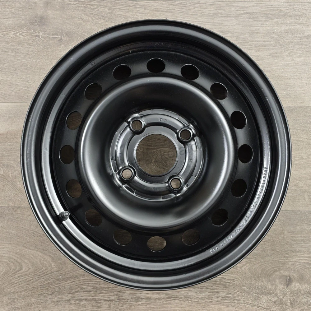 Disky Nissan 6Jx15 ET45 4x114x66 T8