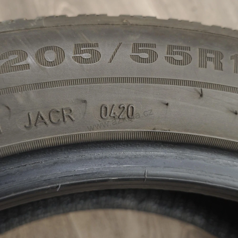 Zimní pneumatiky 205/55 R17 Dunlop č. AP1026