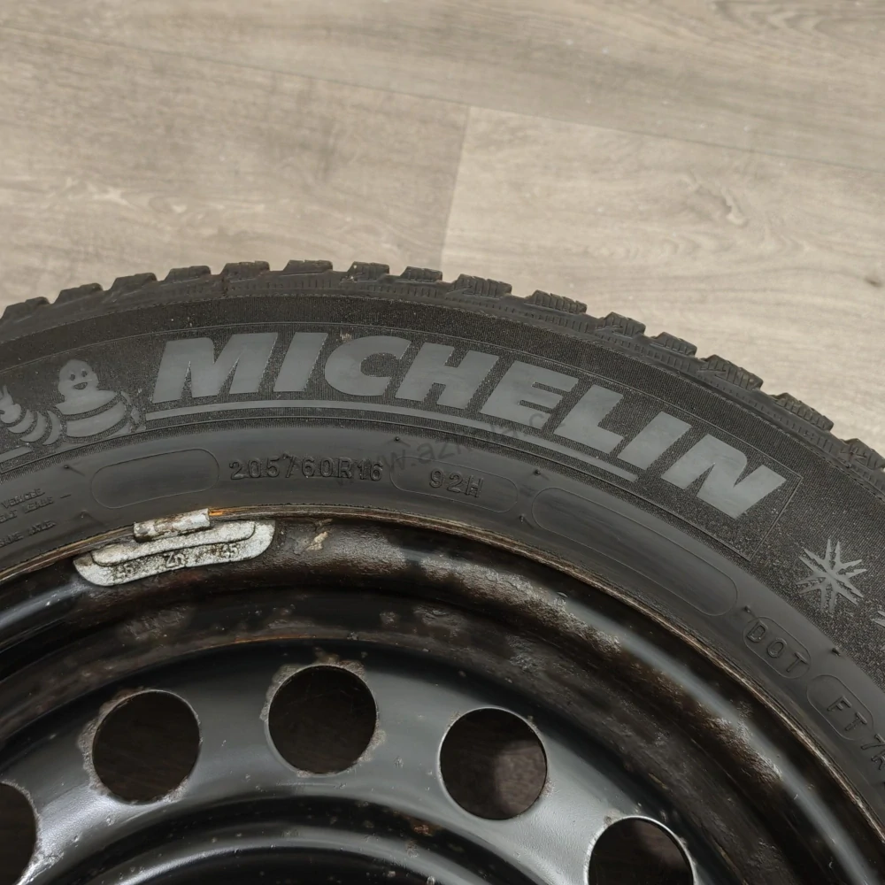 Zimní kola Suzuki SX4, Fiat Sedici 205/60 R16 č. AK208