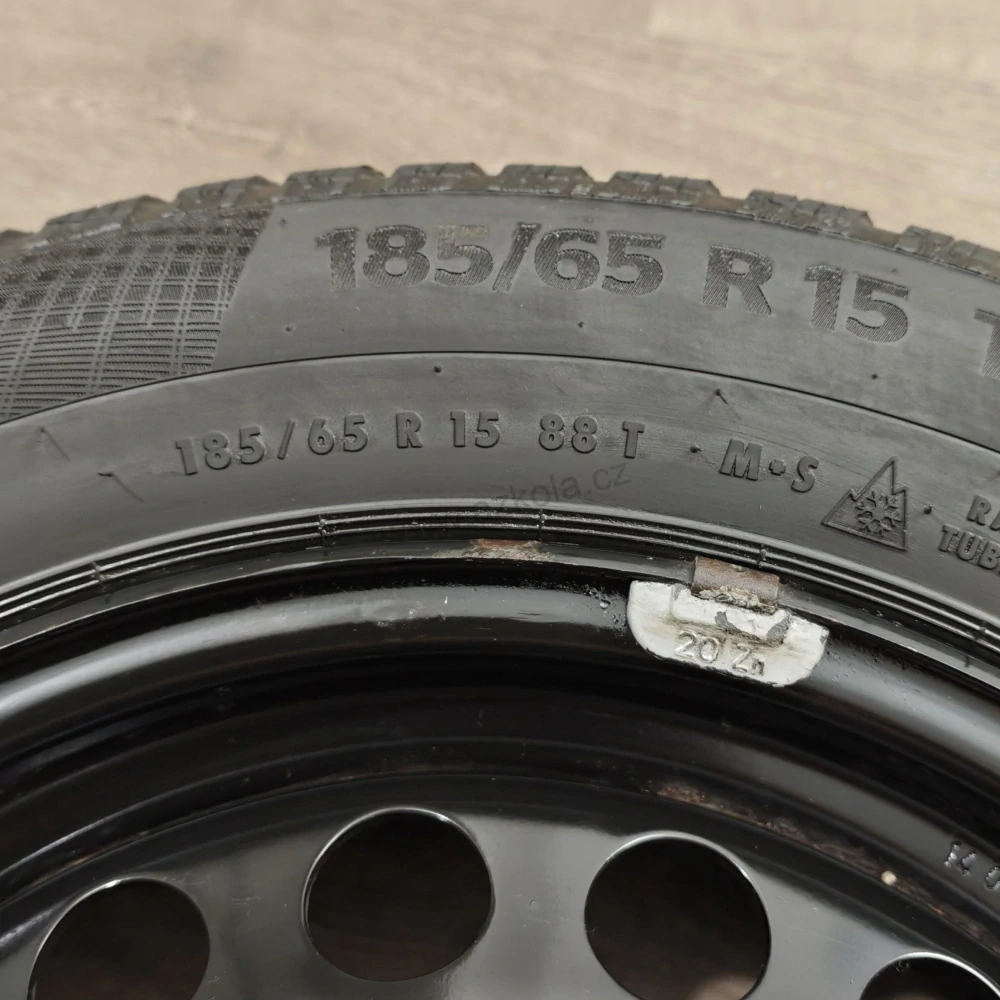 Zimní kola Dacia, Renault 185/65 R15 č. AK213