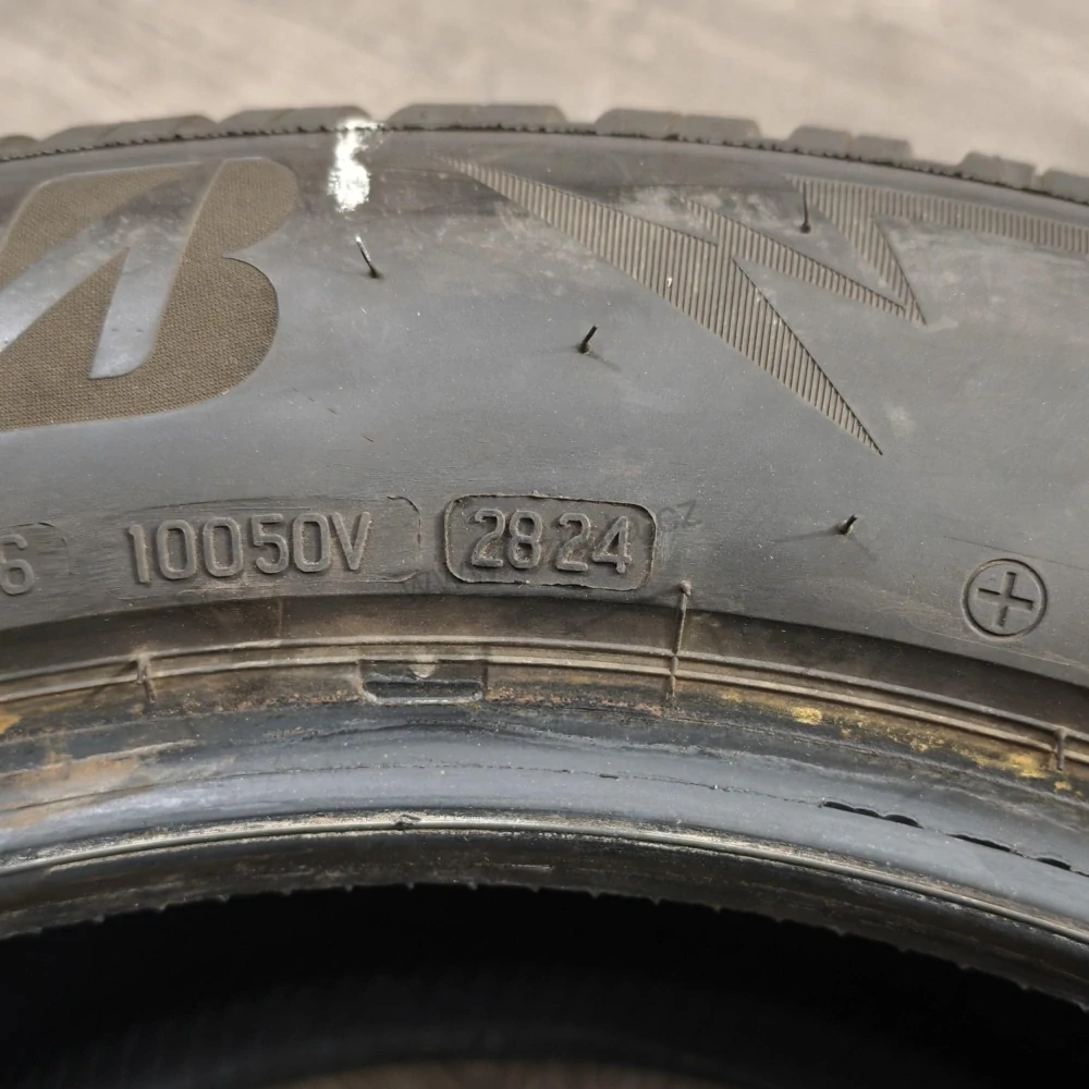 Zimní pneumatiky 255/50 R19 Bridgestone č. AP1152