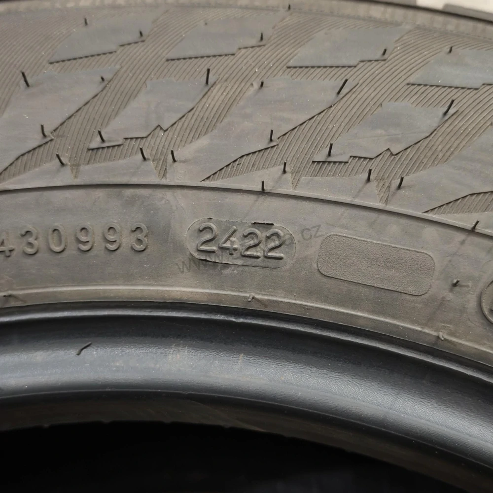 Zimní pneumatiky 215/60 R16 Nokian č. AP1154