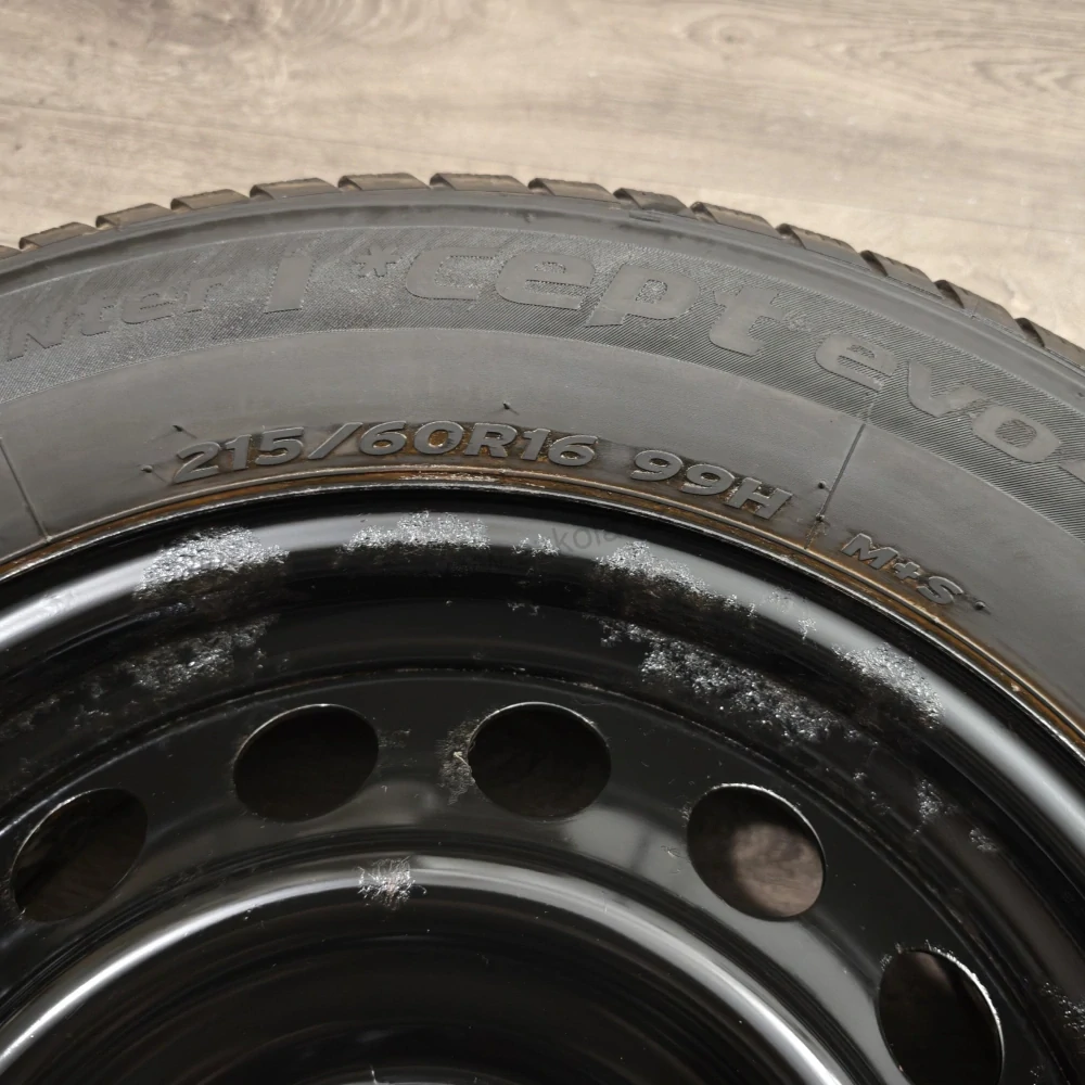 Zimní kola Suzuki SX4, Vitara 215/60 R16 č. AK229