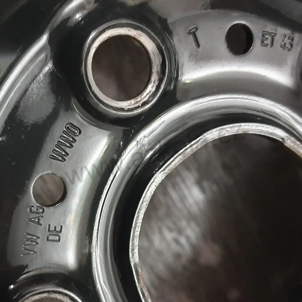 Sada zimních kol Škoda, Volkswagen, Seat 195/65 R15 č. AK93