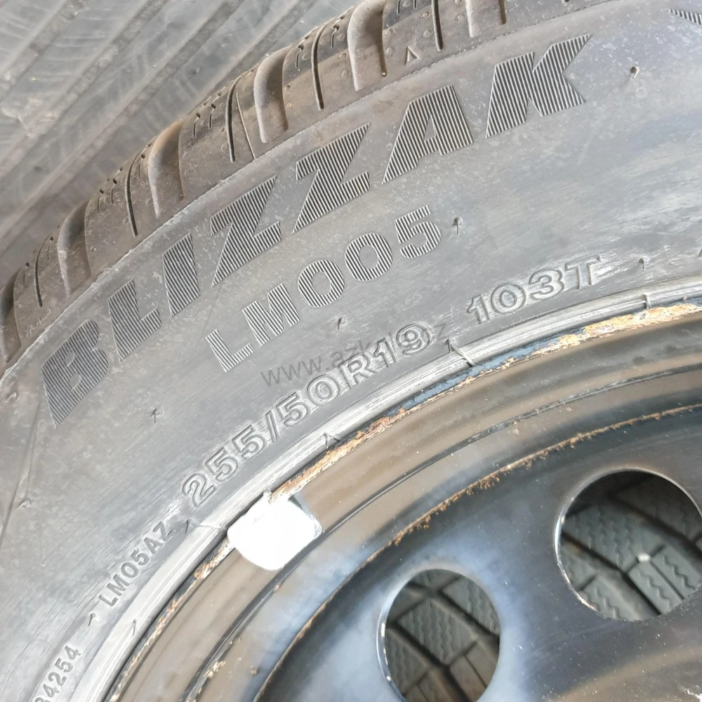 Zimní kola Škoda, VW, Audi 255/50 R19 č. AK193