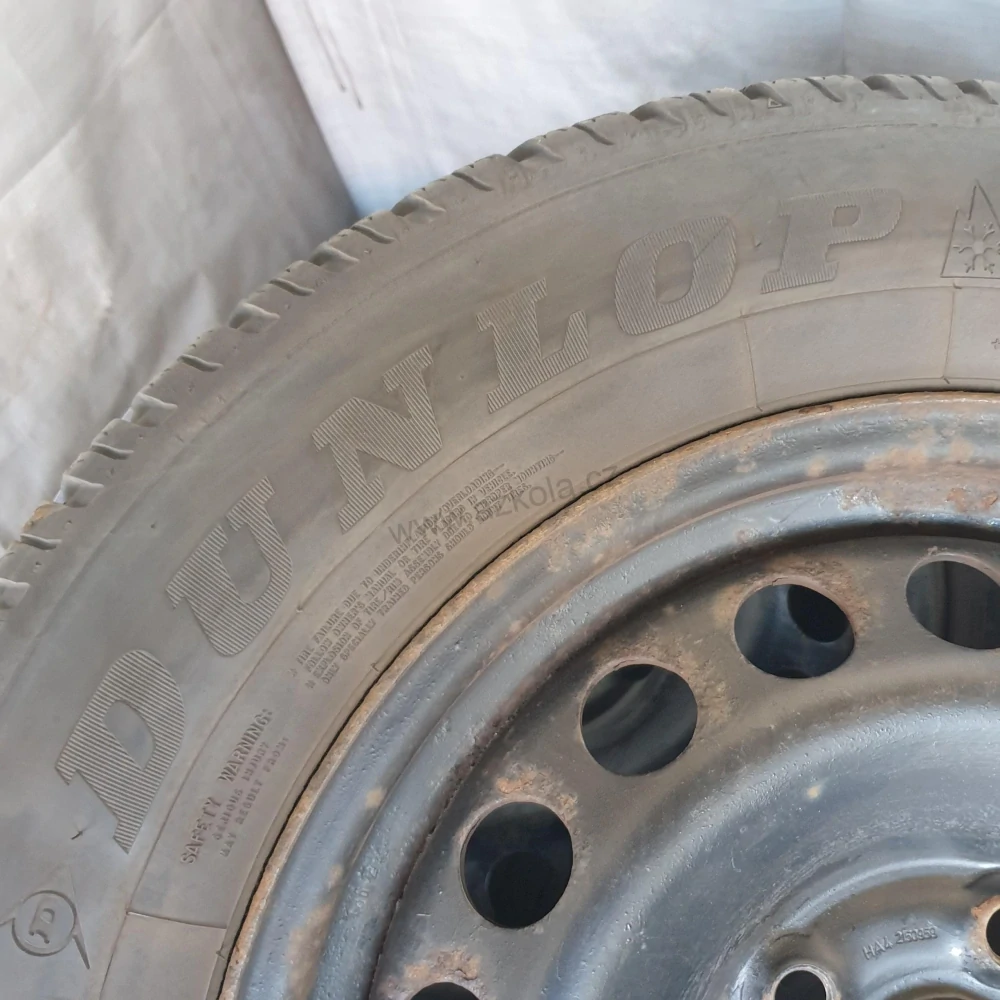 Zimní kola Škoda, Volkswagen, Seat 195/65 R15 č. AK177