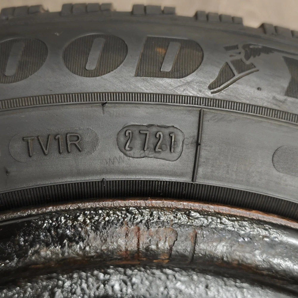 Zimní kola Dacia, Renault 185/65 R15 č. AK211