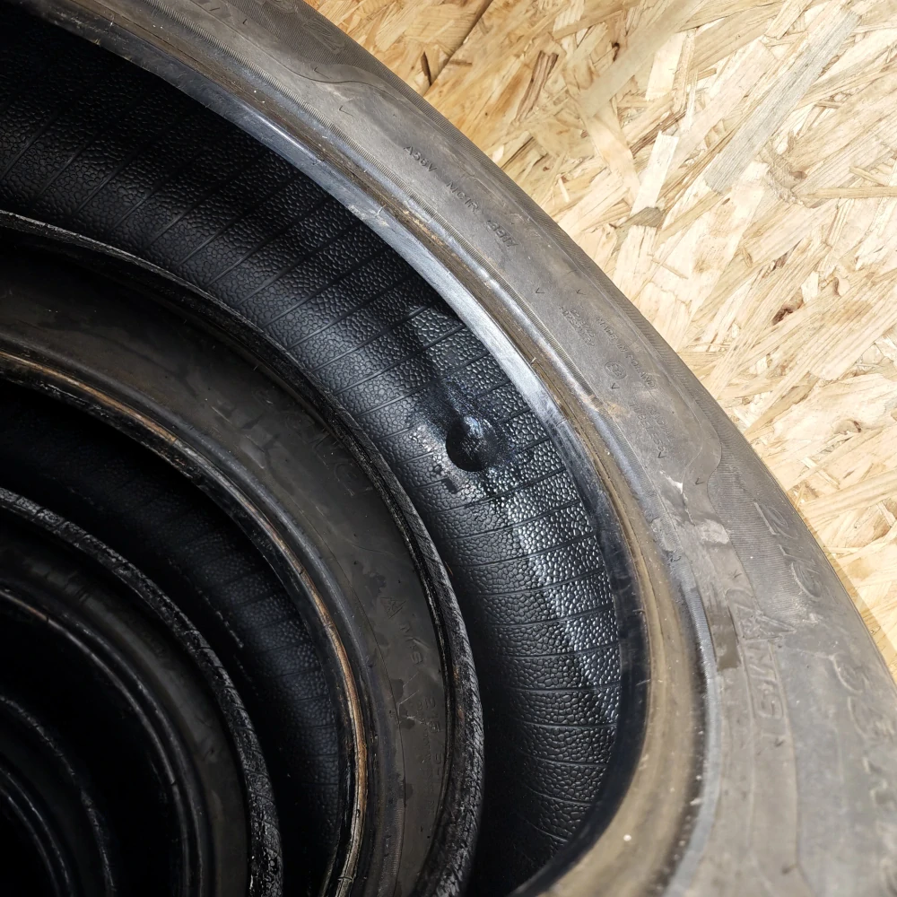 Zimní pneumatiky 215/65 R16 Sava č. AP1090