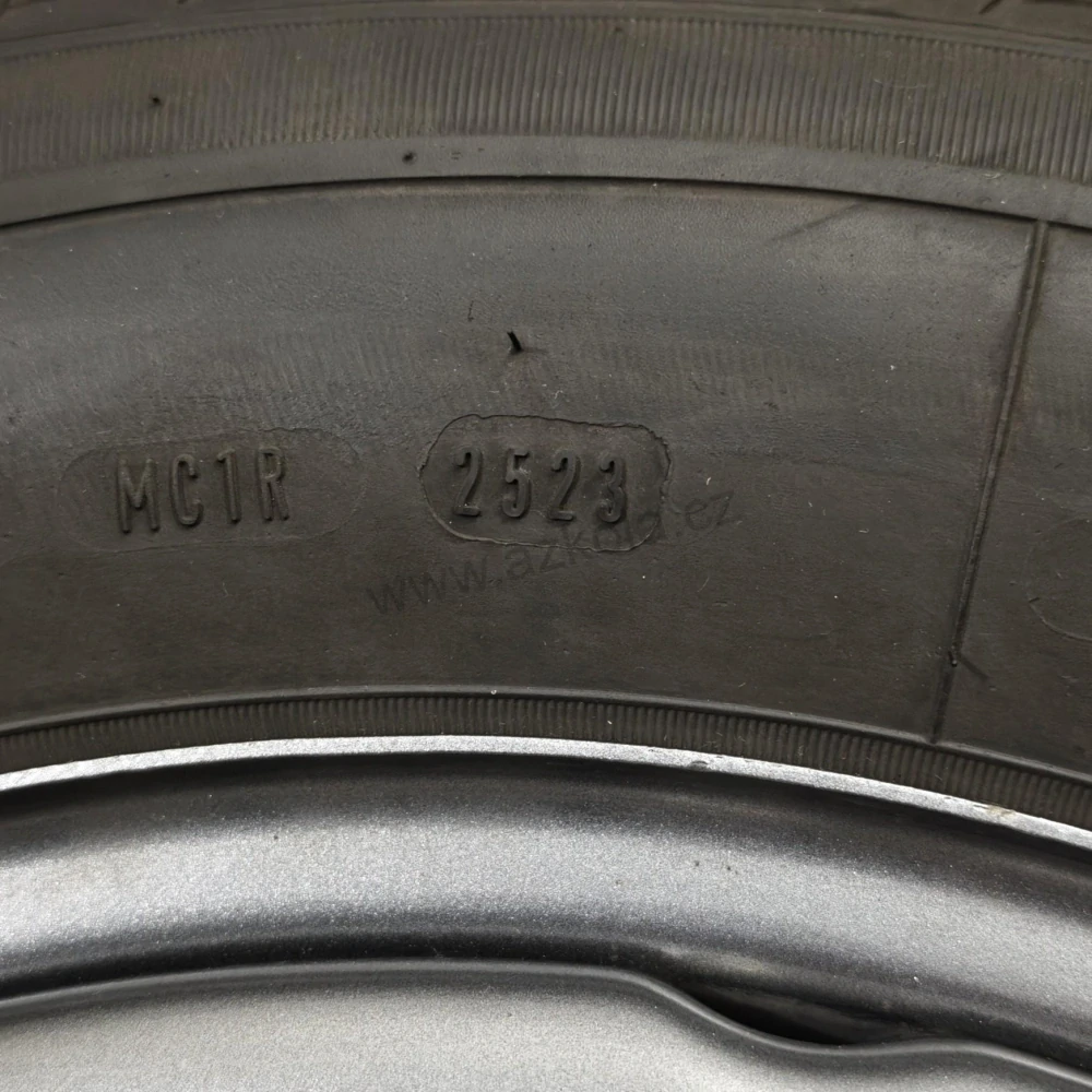 Zimní kola Hyundai i30, Kia Ceed 205/55 R16 č. AK225