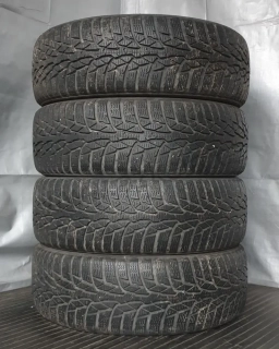 Zimní pneumatiky Barum 185/60 R15 č. AP230