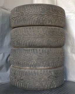 Zimní pneumatiky Nokian 215/60 R16 č. AP320