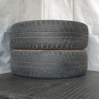 Zimní pneumatiky Nokian 215/65 R17 č. AP386