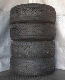 Celoroční pneu Continental 235/55 R17 č. AP385