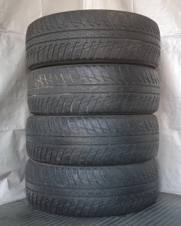 Zimní pneumatiky Nokian 225/60 R17 č. AP362