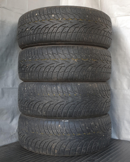Zimní pneumatiky Nokian 205/55 R16 č. AP368
