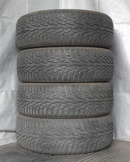 Zimní pneumatiky Nokian 215/60 R17 č. AP456