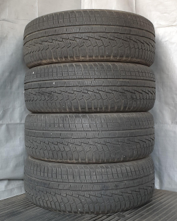 Zimní pneumatiky Hankook 215/60 R16 č. AP457