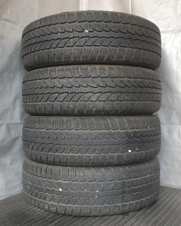 Zimní pneumatiky 215/70 R16 Hankook č. AP602