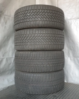Zimní pneumatiky 225/40 R18 Bridgestone č. AP552