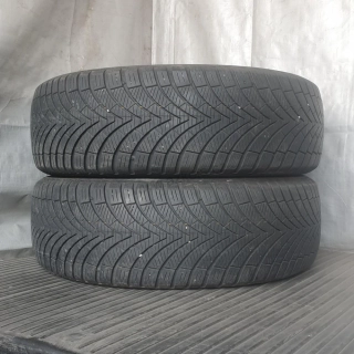 Celoroční pneumatiky 235/65 R17 SUV Kumho č. AP780