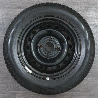 Sada zimních kol Nissan 185/65 R15 AK74